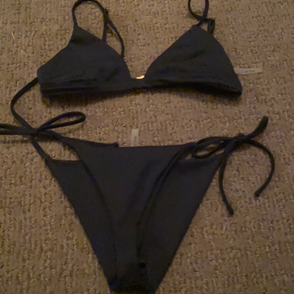 Lo and Rae bikini- no returns